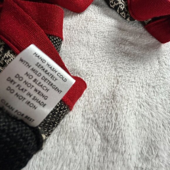 Novica Women's Black Red Alpaca Wool Poncho Cardigan Sweater Artisan Knit Cozy - Picture 5 of 6